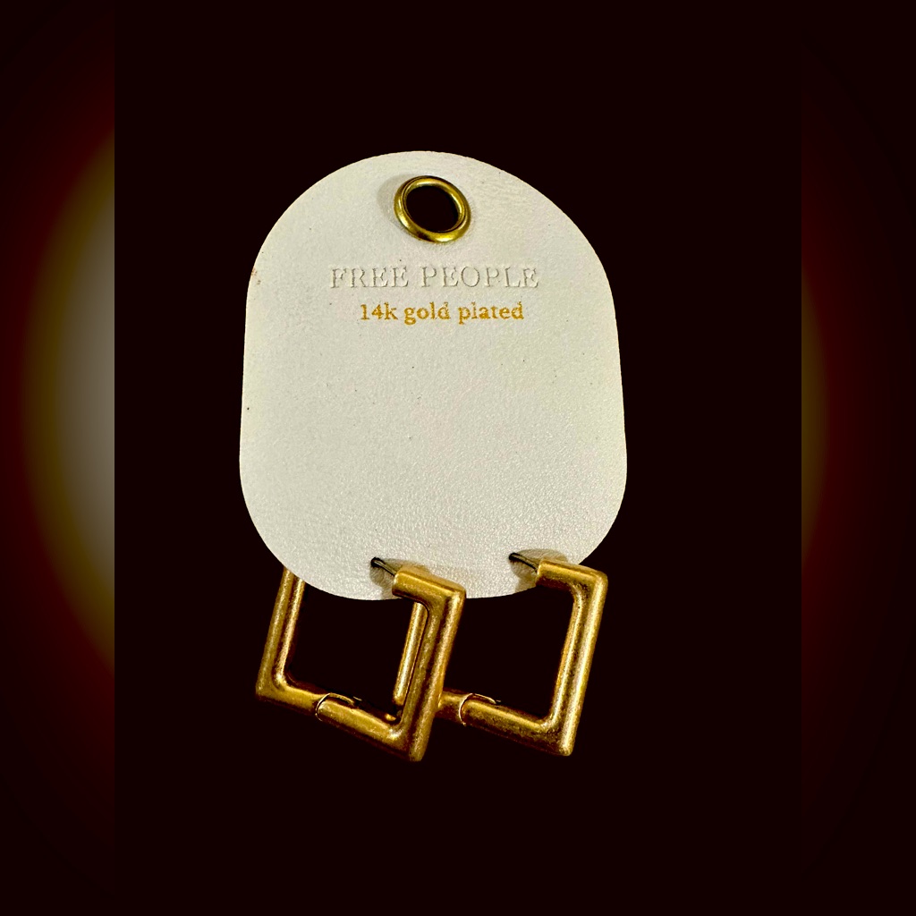 Free People 14kt Plated 1 Square Post Earrings 26$